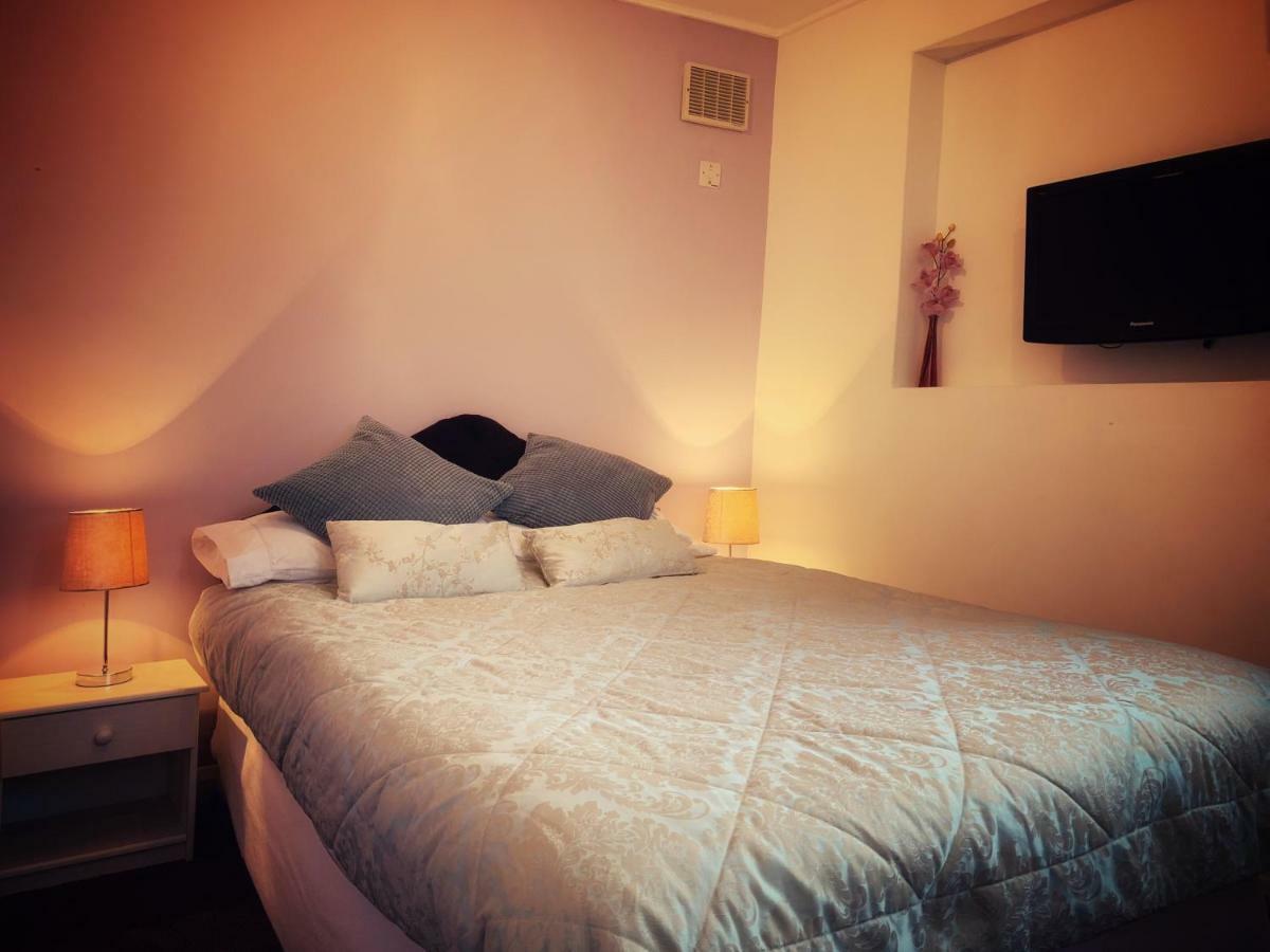 Paul'S Place Near Heathrow 런던 외부 사진